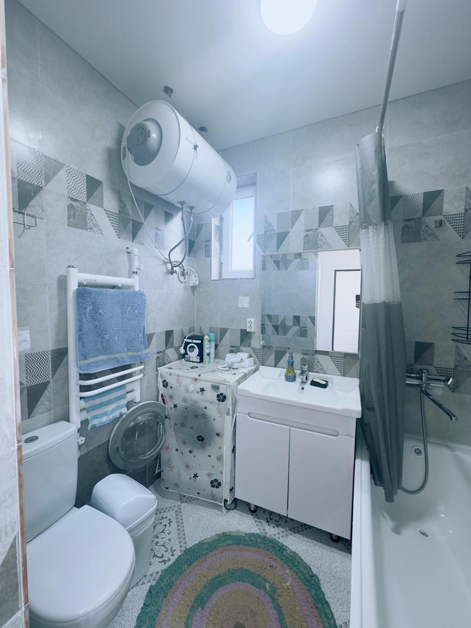 Guest House B&B Kochkor Bagian luar foto